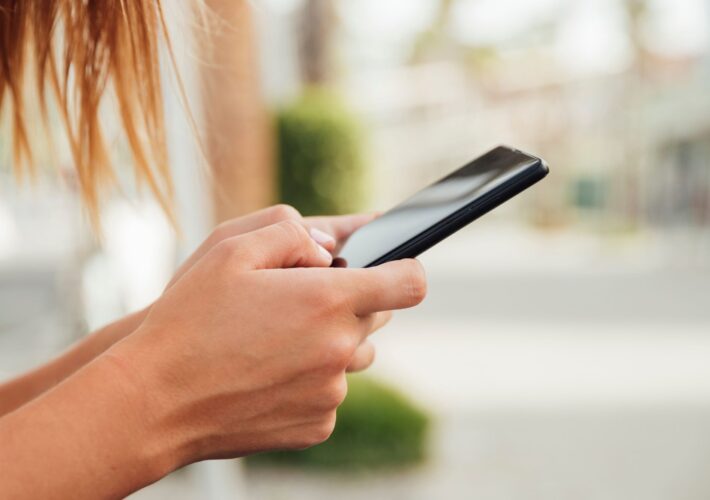 WhatsApp deixará de funcionar em iPhones com iOS inferior a 15.1 a partir de maio 2 WhatsApp deixará de funcionar em iPhones com iOS inferior a 15.1 a partir de maio