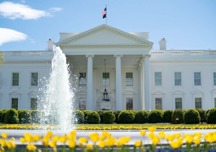 Presidente Donald Trump assina ordem executiva alertando para supostas ameaças do governo do Brasil 3 Trump assina ordem executiva alertando para supostas ameaças do governo do Brasil aos Estados Unidos