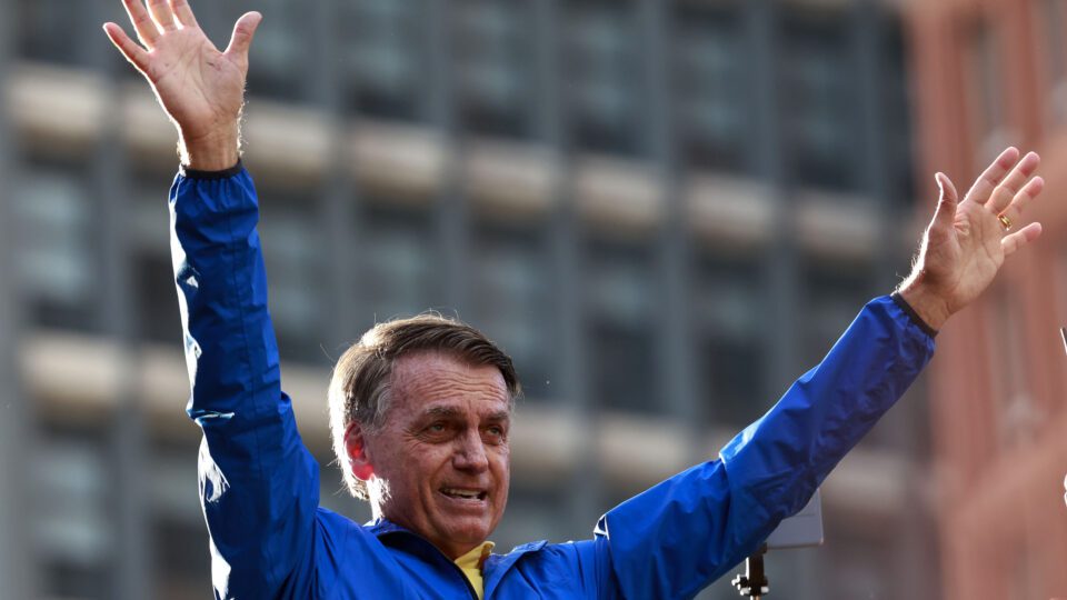 Bolsonaro inspira filme americano sobre atentado de 2018 2 filme Dark Horse, atentado Bolsonaro, campanha 2018, cinema brasileiro.