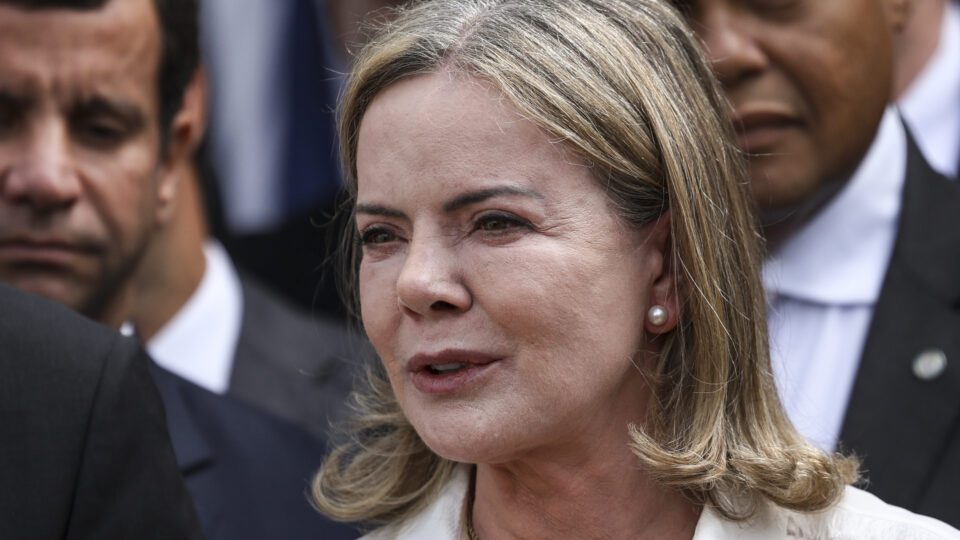 Gleisi critica governadores de direita sobre EUA 2 Gleisi Hoffmann, governadores de direita, intervenção dos EUA, política externa Brasil.