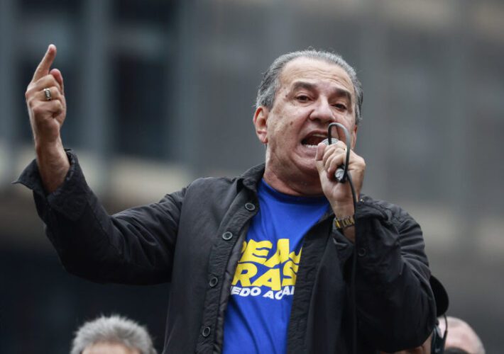 Silas Malafaia critica a intolerância de opiniões na direita 5 Silas Malafaia, liberdade de expressão, polarização política, direita brasileira.