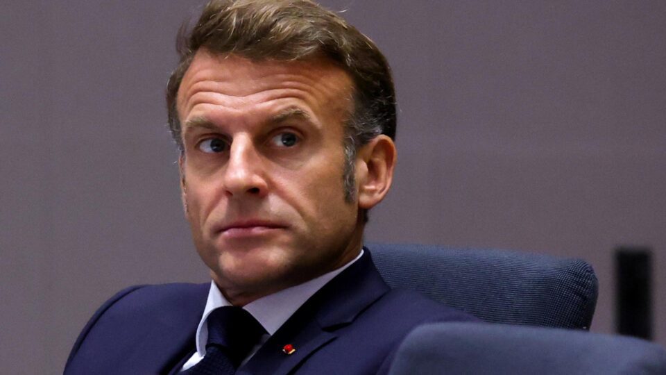 Parlamento congela reforma previdenciária de Macron 2 reforma previdenciária França, Macron, Assembleia Nacional, crise previdenciária.
