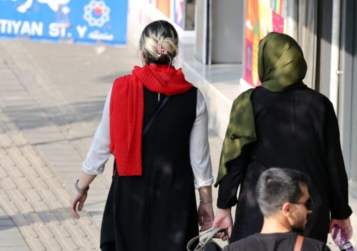 Irã intensifica repressão contra desrespeito ao hijab 2 Irã, hijab, direitos das mulheres, protestos no Irã.