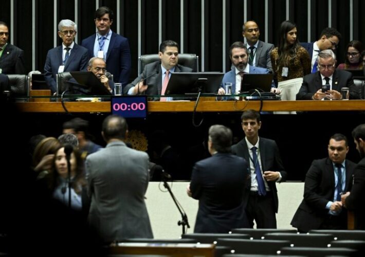 Prefeitos marcam protesto contra pautas-bomba no Congresso 3 pautas-bomba