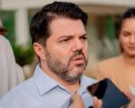 16072025 Prefeito critica programa de bolsa graduação