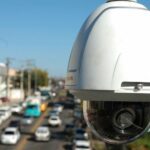 Utilização de câmeras 360º intensifica a fiscalização ao uso de celular ao volante em Goiânia