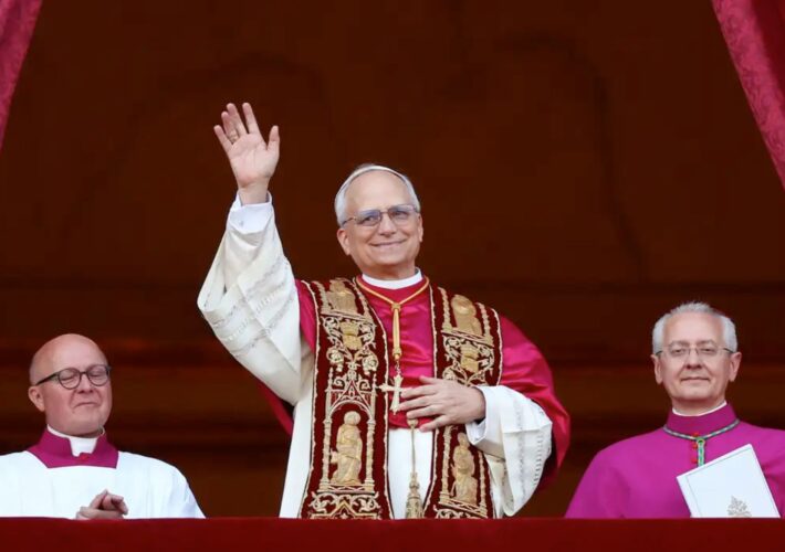 Robert Francis Prevost é eleito Papa Leão XIV e faz história no Vaticano