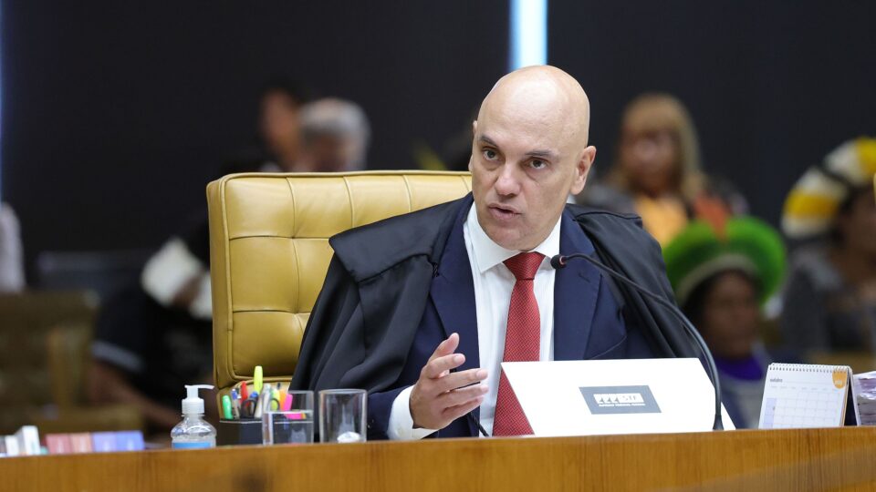 Moraes destitui advogados de Filipe Martins e Marcelo Câmara 2 Moraes destitui advogados, Alexandre de Moraes, Supremo Tribunal Federal, Defensoria Pública.
