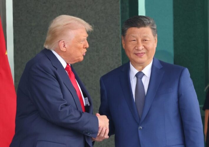 China suspende tarifa de 24% sobre produtos americanos 3 tarifa adicional China, China EUA, comércio internacional, tarifa produtos americanos.