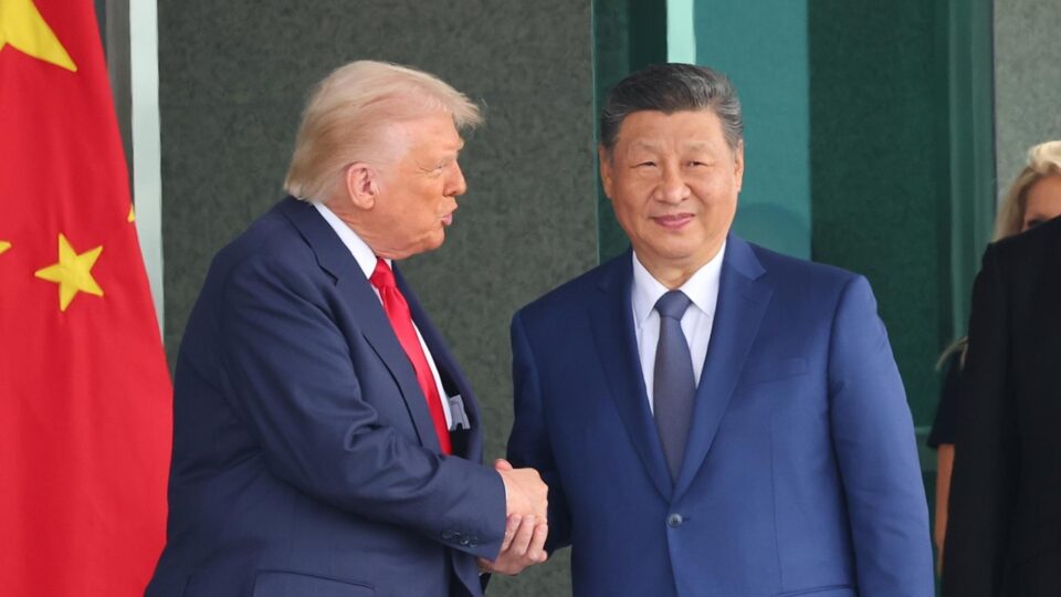 China suspende tarifa de 24% sobre produtos americanos 2 tarifa adicional China, China EUA, comércio internacional, tarifa produtos americanos.