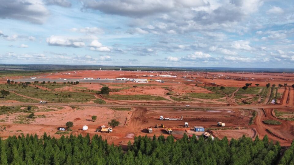 Megainvestimento transforma cidade de Mato Grosso do Sul 2 megainvestimento em celulose, Arauco, Mato Grosso do Sul, economia local.